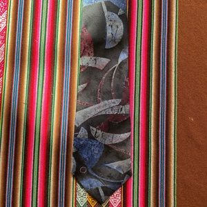 Original shapes blue and gray tie 55”